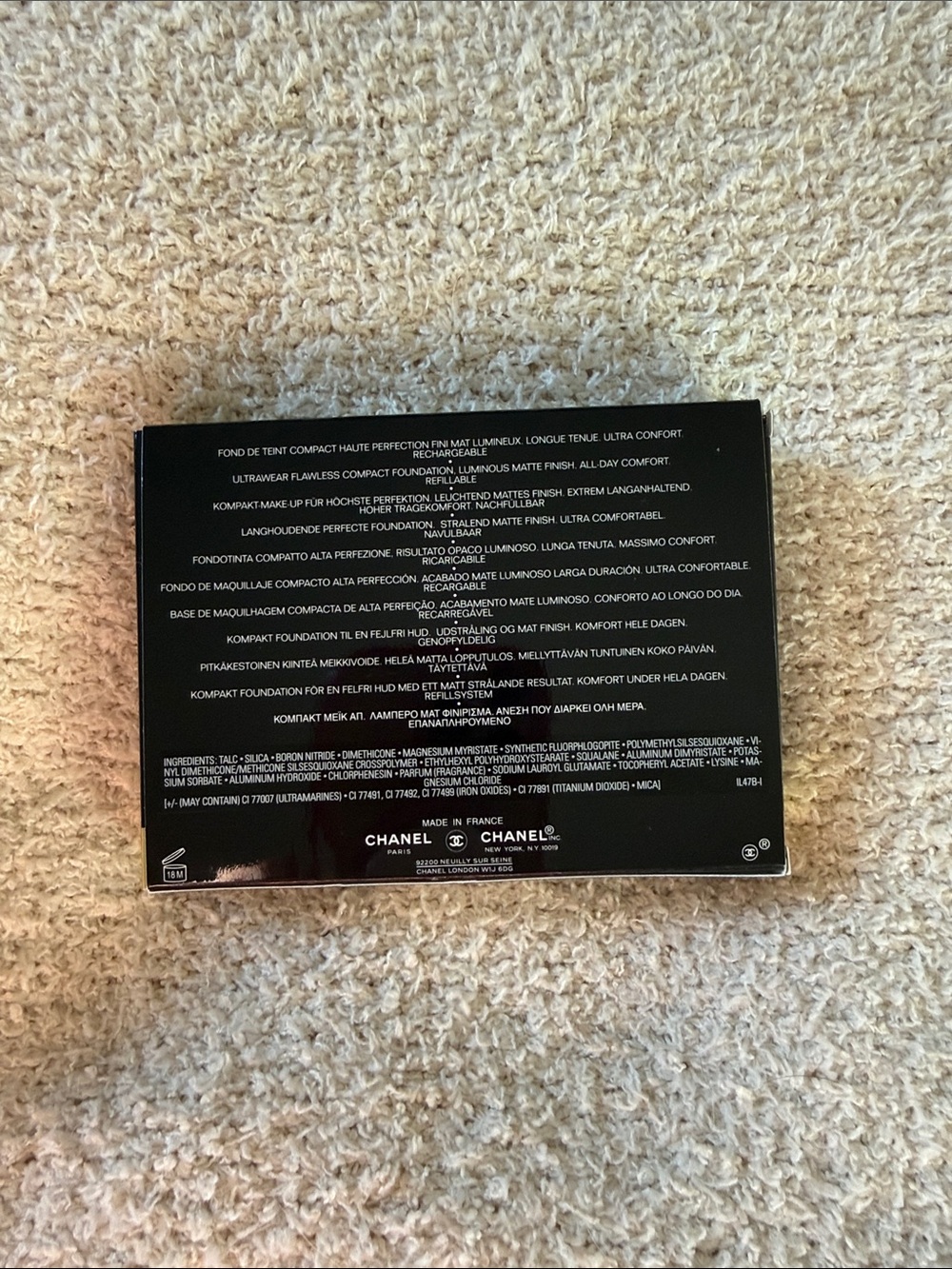 CHANEL Ultra Le Teint Ultrawear - All Day Comfort Flawless Finish Compact B30 - Picture 3 of 3